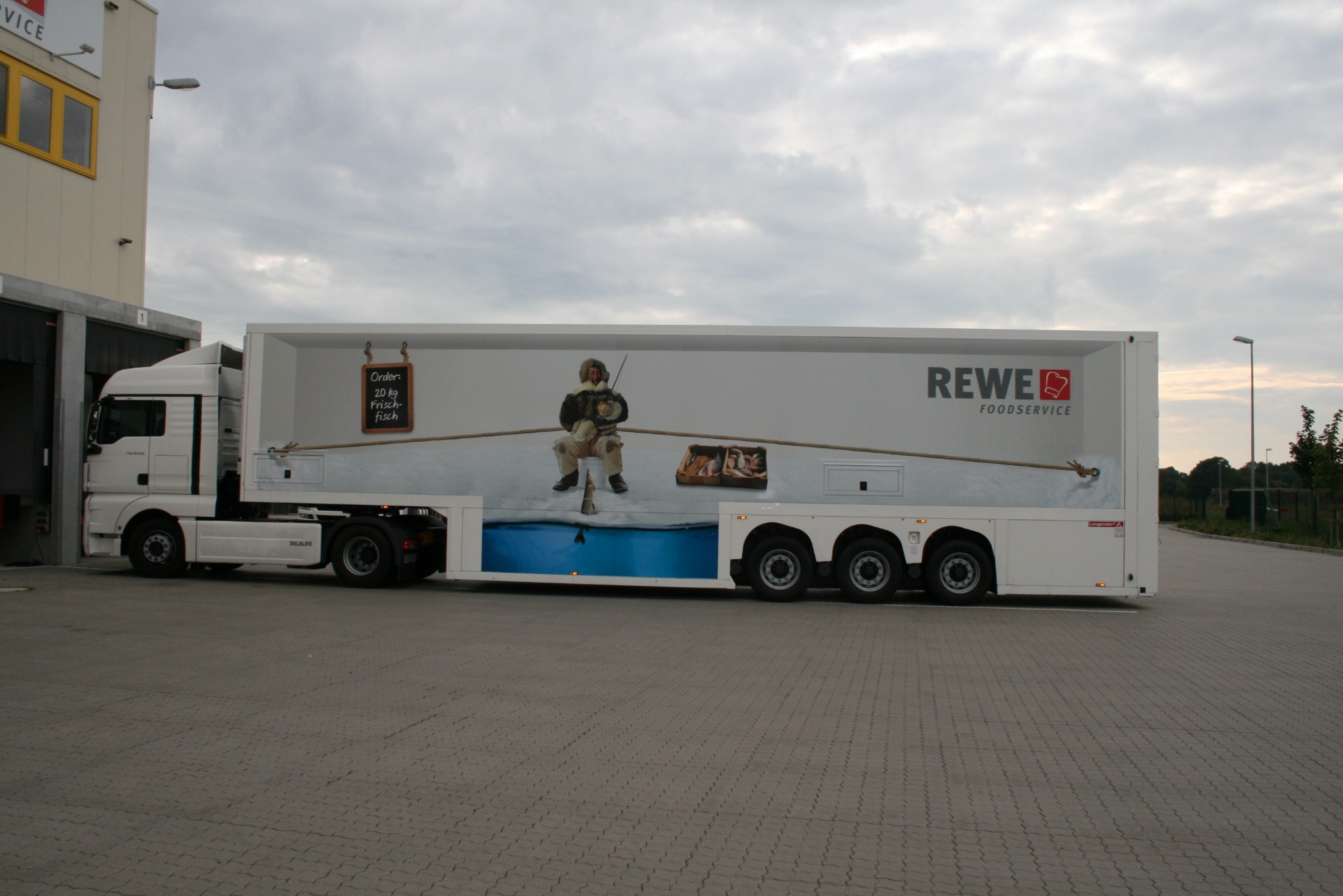 SUV — Premium Wrap